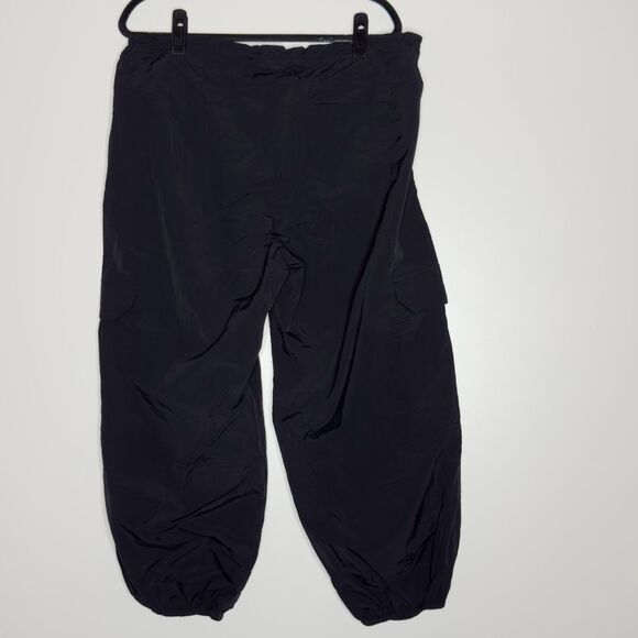 New Old Navy Women's Mid-Rise Cargo Performance Pants Women's Size Large Petite - Picture 2 of 9